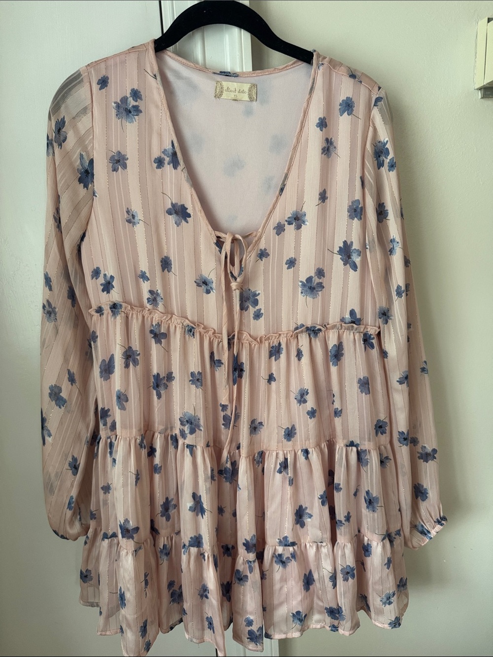 Altar'd State Blush Floral Tie-Front Tiered Tunic